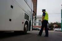 Policjanci kontrolowali autokary