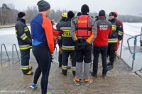 Policjanci, strażacy oraz ratownicy WOPR-u o bezpieczeństwie nad wodą